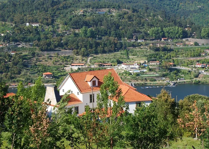 Quinta Da Ventuzela 3* Cinfães